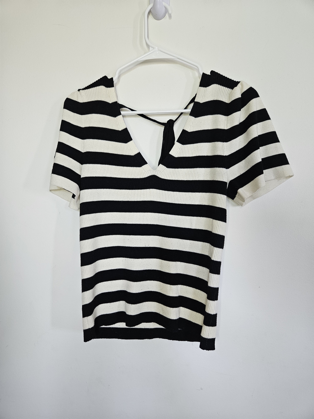 Knit Top Tie Back Medium Black White M